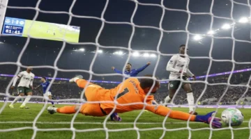 تشيلسي يواصل نزيف النقاط بخسارة قاسية بثلاثية نظيفة أمام فريق إيفرتون